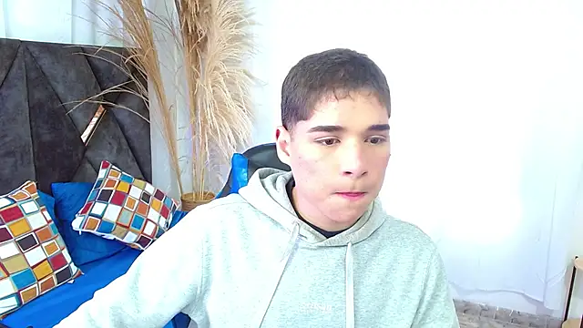 Mattass18 online show from December 2025 01:42:01 PM