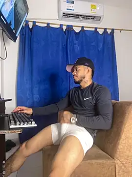 Kylian Alessandro online show from November 2025 12:16:02 AM