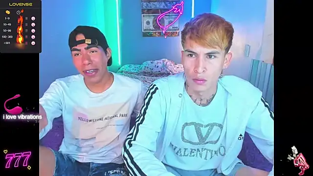 Snapshot of Latin_boysxxxx chatting on April 2026 01:03:01 AM Latin boysxxxx online show from April 2026 01:03:01 AM