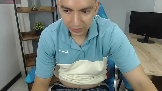 Axel Stones  online show from October 2025 03:13:01 PM