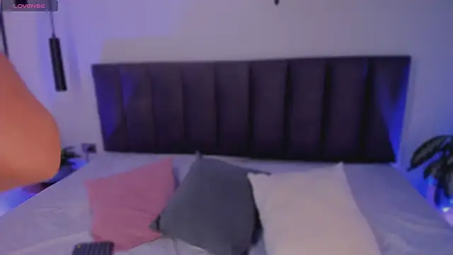 AilanaCortes online show from March 2026 12:12:01 PM