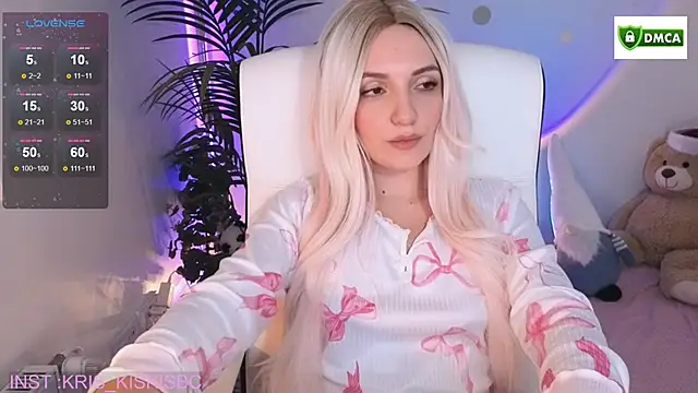 cute cake online show from December 2025 02:33:01 PM