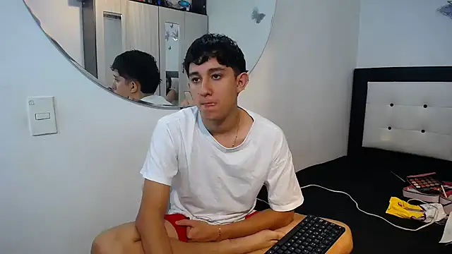 Dravith Valery online show from November 2025 04:12:01 AM