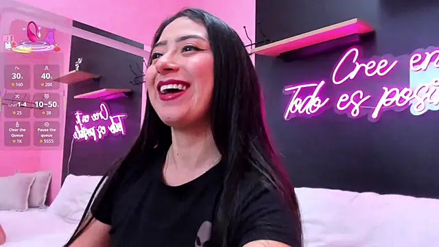 JuliethCruz  online show from January 2026 10:50:01 AM