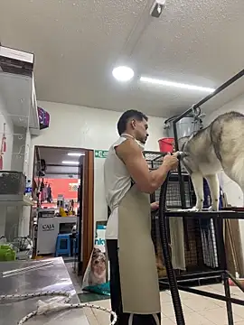 Leonardmoppet online show from November 2025 08:52:02 PM