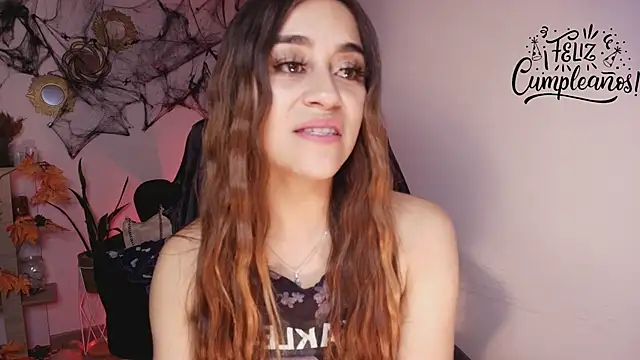 Snapshot of Aliss_rose chatting on October 2025 11:31:01 PM Aliss rose online show from October 2025 11:31:01 PM