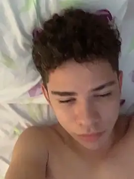 Snapshot of Leo_TheGod chatting on October 2025 07:47:01 PM Leo TheGod online show from October 2025 07:47:01 PM