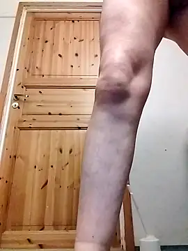 Snapshot of Wantmyassfilled chatting on November 2025 11:48:02 PM Wantmyassfilled online show from November 2025 11:48:02 PM