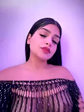 Snapshot of Lucianacuoper chatting on October 2025 06:42:01 PM Lucianacuoper online show from October 2025 06:42:01 PM