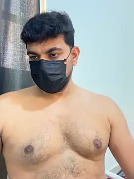 Snapshot of Handsome8677 chatting on May 2026 08:07:02 AM Handsome8677 online show from May 2026 08:07:02 AM