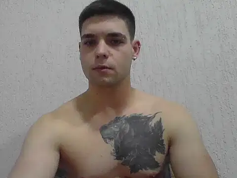 Snapshot of Zure-xxx chatting on November 2025 03:28:02 AM Zure-xxx online show from November 2025 03:28:02 AM