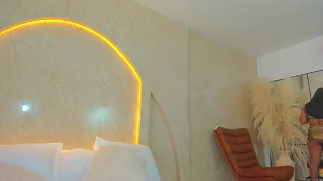 Antonella Russo1 online show from December 2025 01:49:02 PM