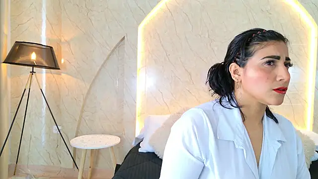 Antonella Russo1 online show from February 2026 01:01:02 PM