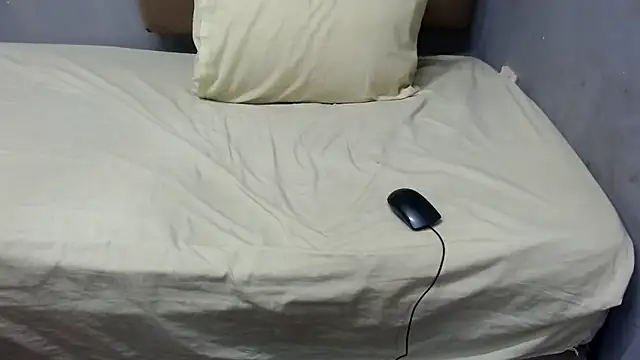 SweetDivaXX online show from November 2025 09:11:01 PM