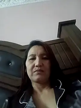 Snapshot of Bigtitsass81 chatting on November 2025 04:17:01 PM Bigtitsass81 online show from November 2025 04:17:01 PM