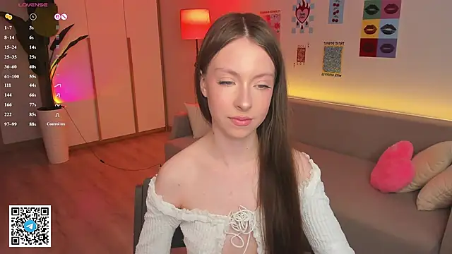 Yasmin Kass online show from June 2026 06:30:02 AM