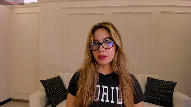 AnnieMonroe1 online show from February 2026 11:22:02 AM