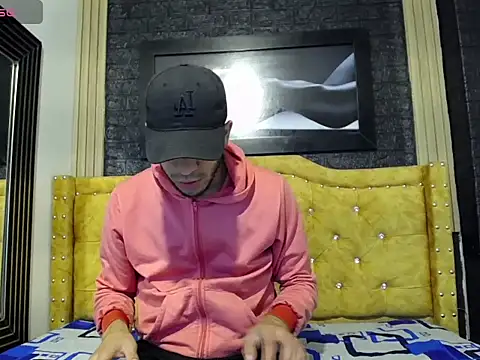 Snapshot of pether_hairy chatting on December 2025 05:24:02 AM pether hairy online show from December 2025 05:24:02 AM