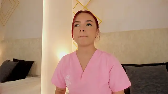 Martinaa Garcia online show from March 2026 06:58:01 PM