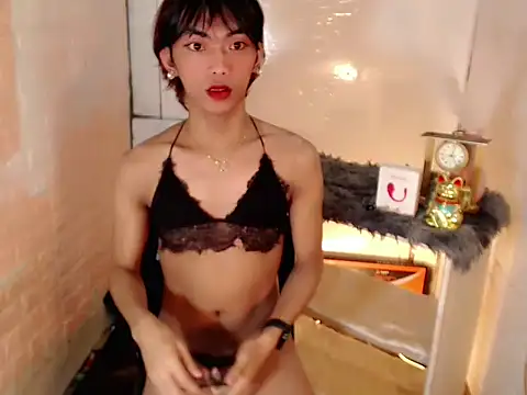 HaileyPresly online show from April 2026 07:04:02 PM