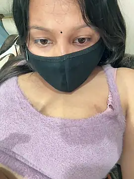 Vanshika1432 online show from January 2026 01:27:02 PM