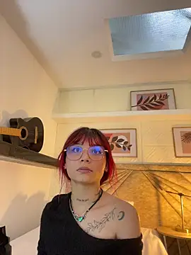 Emma duff online show from March 2026 07:40:01 PM