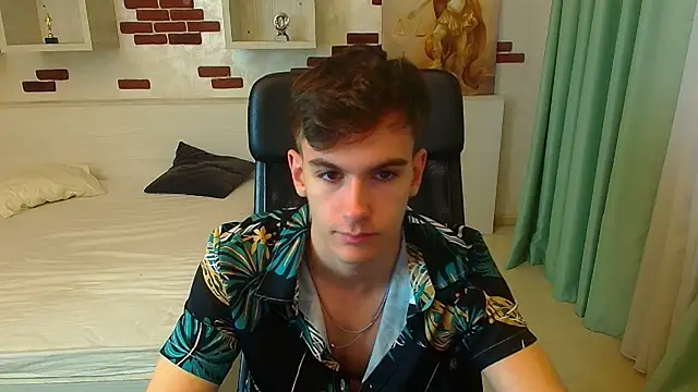 BradyFlint online show from November 2025 05:28:02 AM