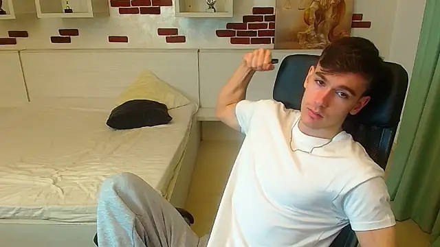 BradyFlint online show from December 2025 06:11:01 AM