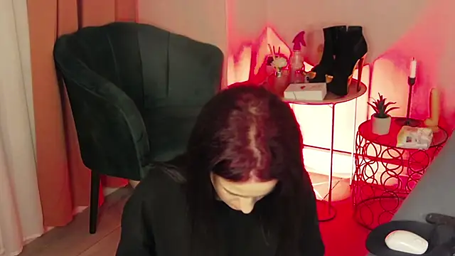 Snapshot of IzieCarter chatting on February 2026 06:06:01 AM IzieCarter online show from February 2026 06:06:01 AM