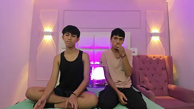 hoot booys  online show from October 2025 11:16:02 PM