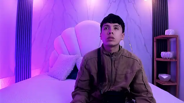 hoot booys  online show from January 2026 03:31:01 AM