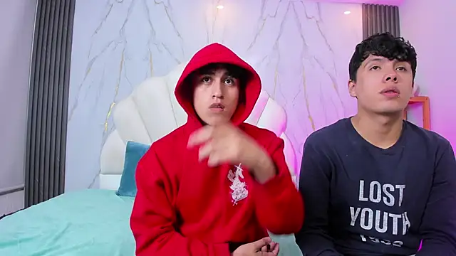 hoot booys  online show from April 2026 08:50:01 PM