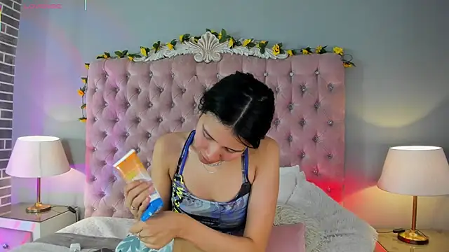 TanyaBello online show from April 2026 10:29:02 PM