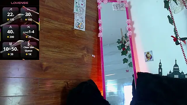 petite coral online show from April 2026 04:17:02 AM