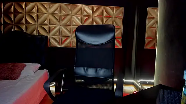 Snapshot of lovenatasha_ chatting on October 2025 06:41:02 PM lovenatasha online show from October 2025 06:41:02 PM