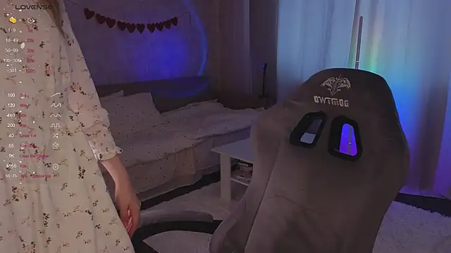 EvelynSin online show from November 2025 06:35:01 AM