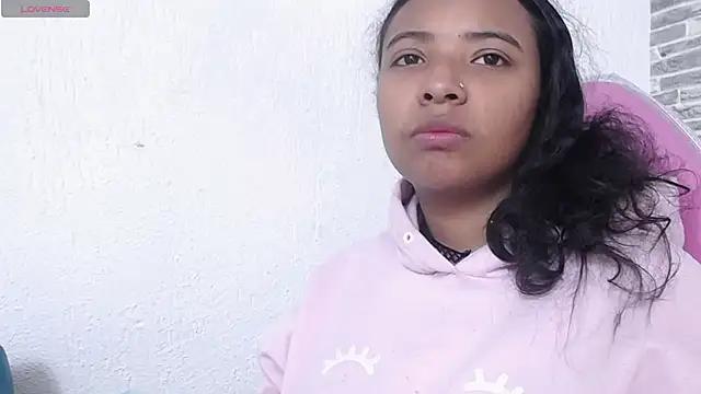 Snapshot of Zoe_Rider chatting on October 2025 12:38:01 PM Zoe Rider online show from October 2025 12:38:01 PM