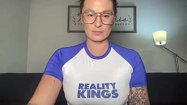 Mandyrheaa online show from October 2025 01:06:02 AM