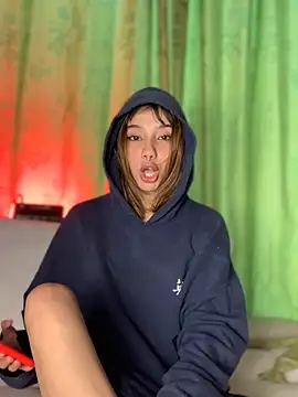 MiaaCute- online show from October 2025 09:03:01 PM