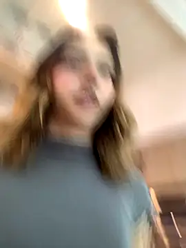 MiaaCute- online show from December 2025 03:39:01 PM