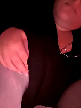 Snapshot of curvygirrlll chatting on October 2025 08:51:02 PM curvygirrlll online show from October 2025 08:51:02 PM