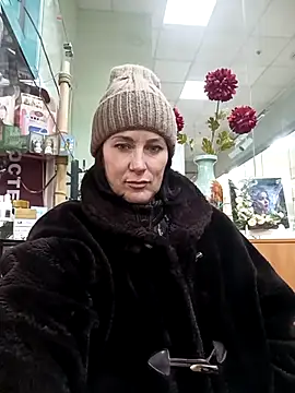 Luna 7777 online show from February 2026 12:45:02 PM