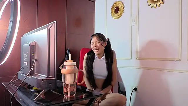 sharon ivanna12 online show from April 2026 07:59:02 PM