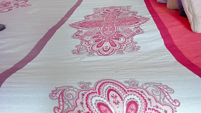 mia  blaze   online show from April 2026 02:58:01 AM