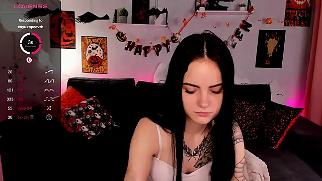 Snapshot of murkasky chatting on October 2025 02:25:02 AM murkasky online show from October 2025 02:25:02 AM