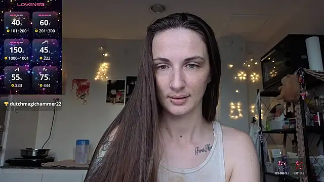 Snapshot of mistressaurora chatting on November 2025 09:06:02 AM mistressaurora online show from November 2025 09:06:02 AM