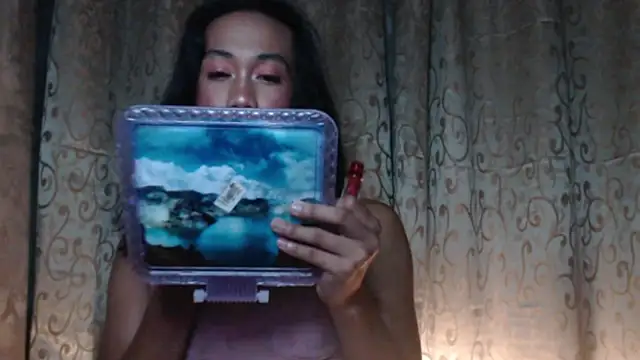 taylaxuxu online show from October 2025 05:48:02 PM