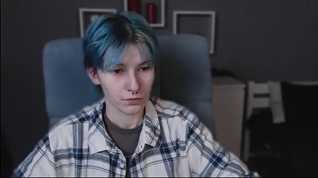 guitarandangell online show from October 2025 03:25:01 AM