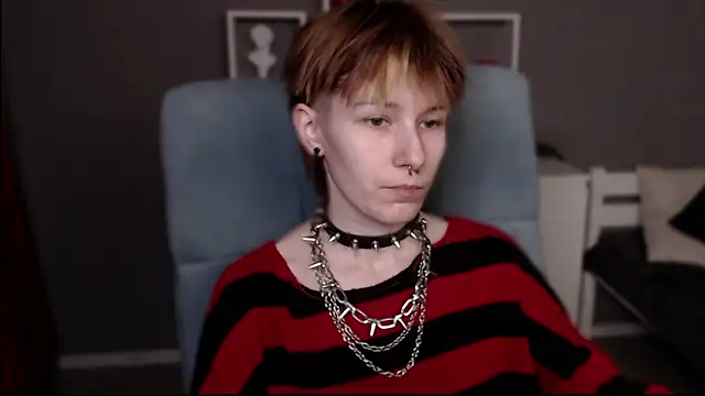 Snapshot of guitarandangell chatting on February 2026 08:16:02 AM guitarandangell online show from February 2026 08:16:02 AM