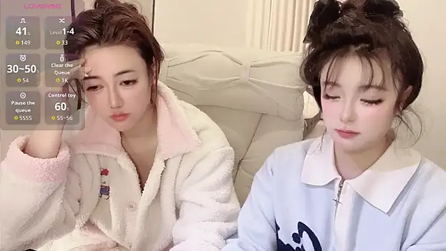 Snapshot of Kinadolly chatting on December 2025 12:20:01 PM Kinadolly online show from December 2025 12:20:01 PM